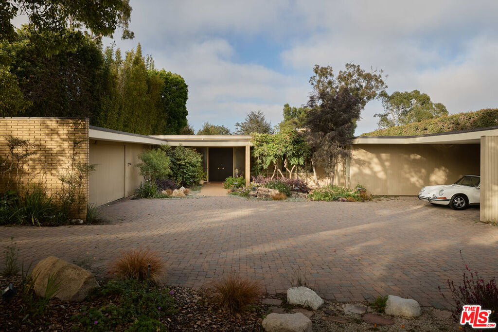 Image of 344 S Cliffwood Ave, Los Angeles, CA, 90049, US