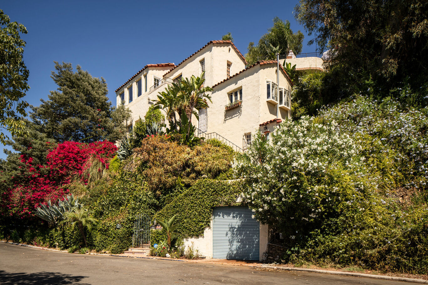 Image of 3346 N Knoll Dr, Los Angeles, CA, 90068, US