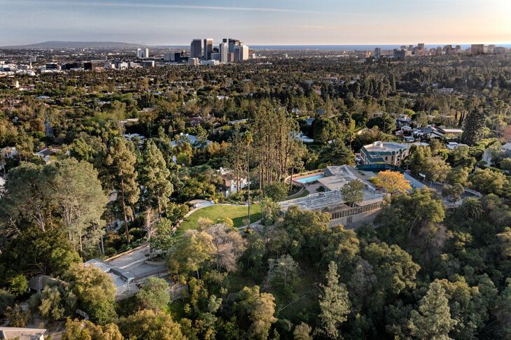 Picture of 1005 N ALPINE DRIVE, BEVERLY HILLS, CA, 90210, United States