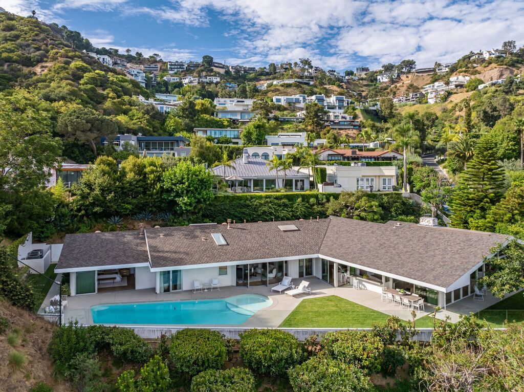 Image of 1667 Rising Glen Rd, Los Angeles, CA, 90069, US