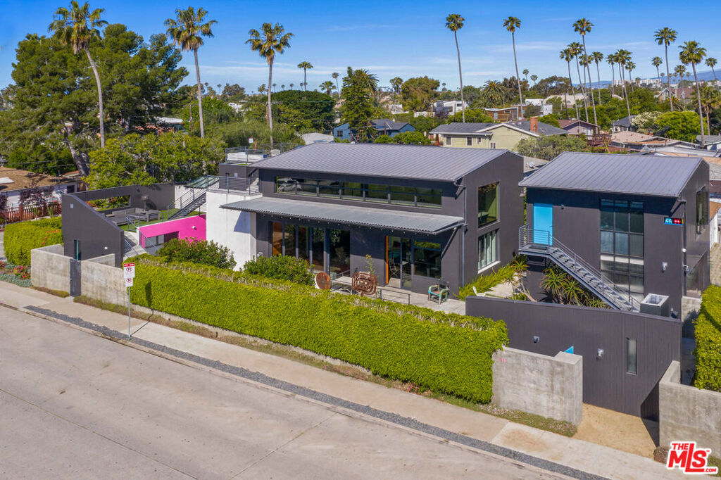Image of 813 Palms, Venice, CA, 90291, US