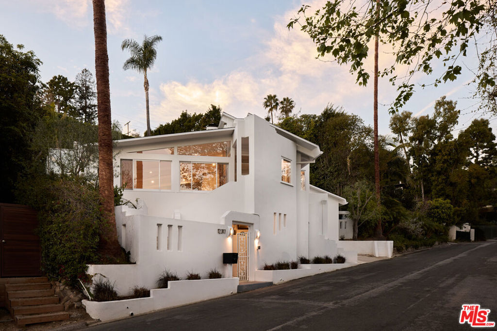 Image of 12317 Rochedale Lane, Los Angeles, CA, 90049, US