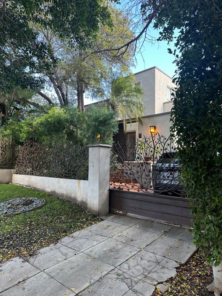 Picture of 1516 N Genesee Ave, Los Angeles, CA, 90046, United States