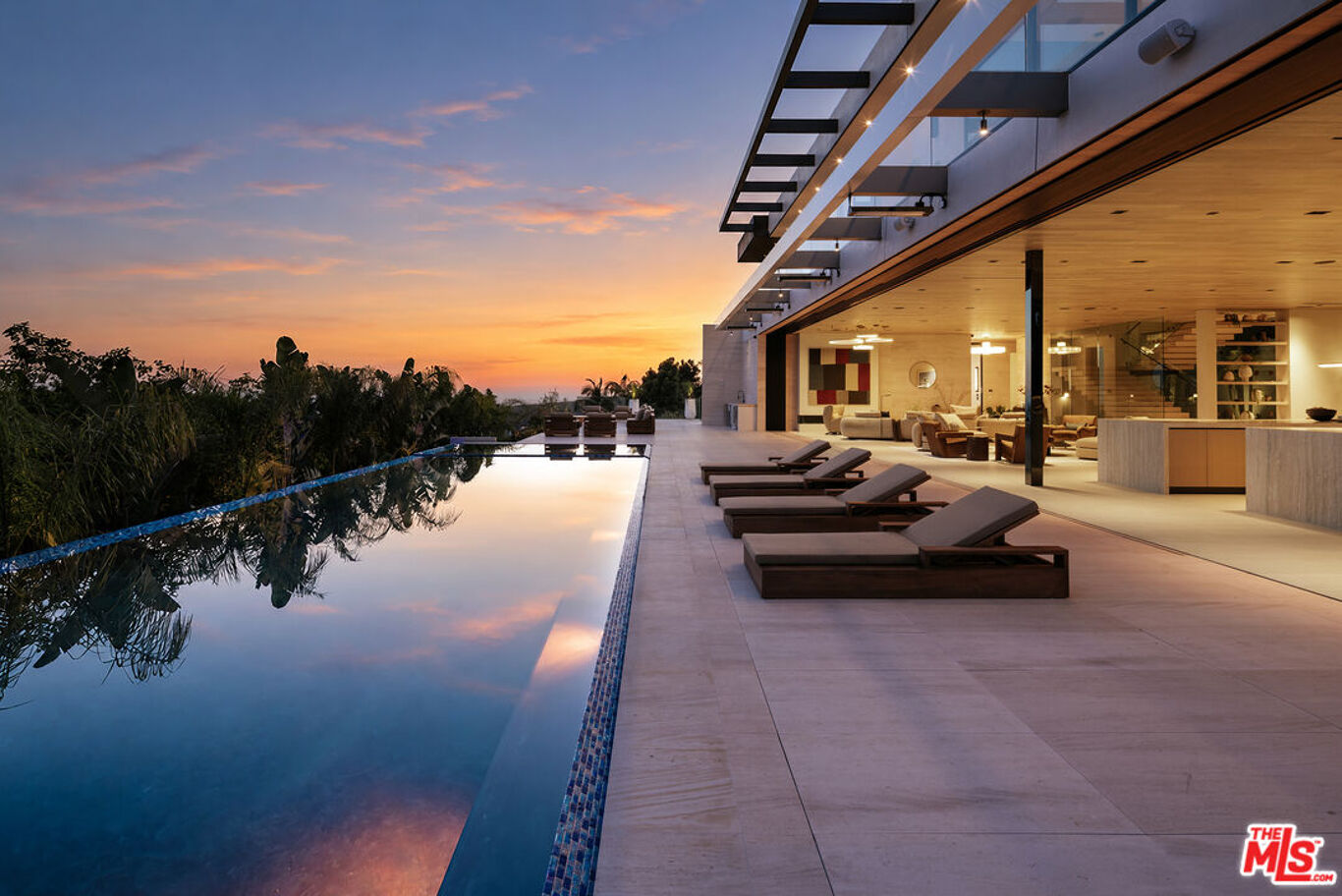 Image of 1210 Chickory Ln, Los Angeles, CA, 90049, US