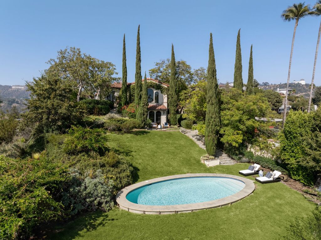 Image of 2311 Alto Oak Dr, Los Angeles, CA, 90068, US