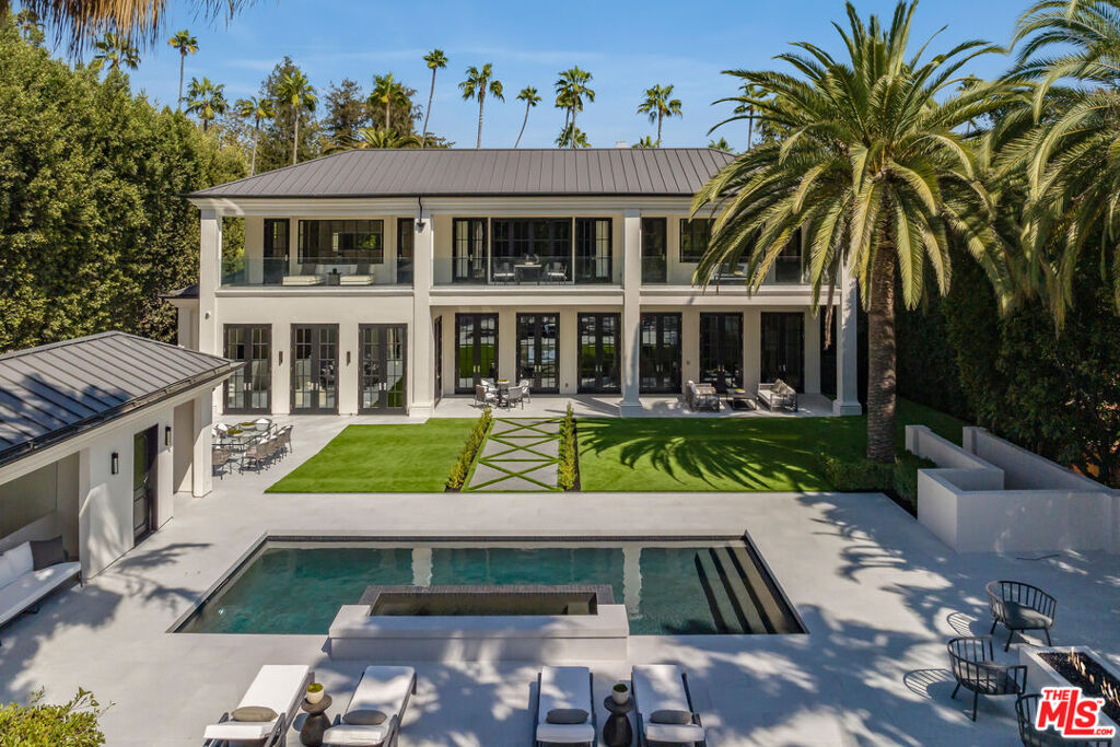 Image of 917 N Crescent Dr, Beverly Hills, CA, 90210, US