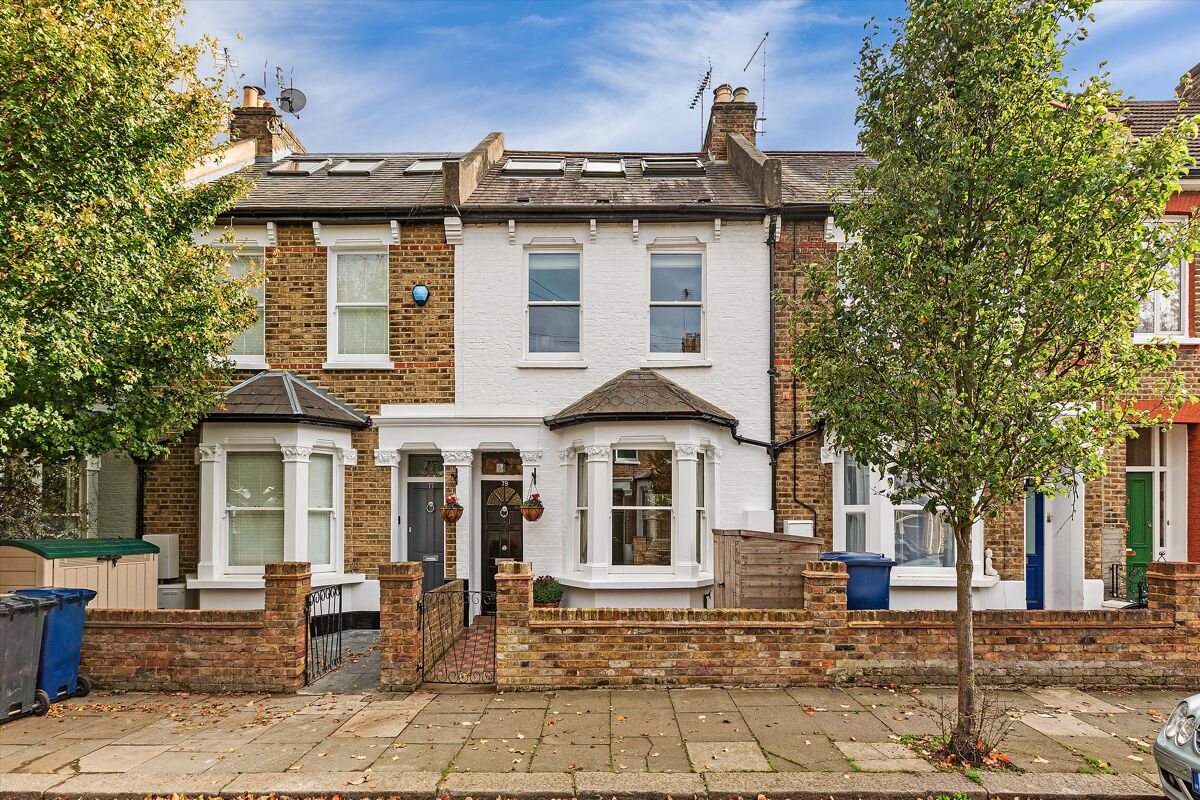 House For Sale In Antrobus Road, London, W4 - Cwk012000451 