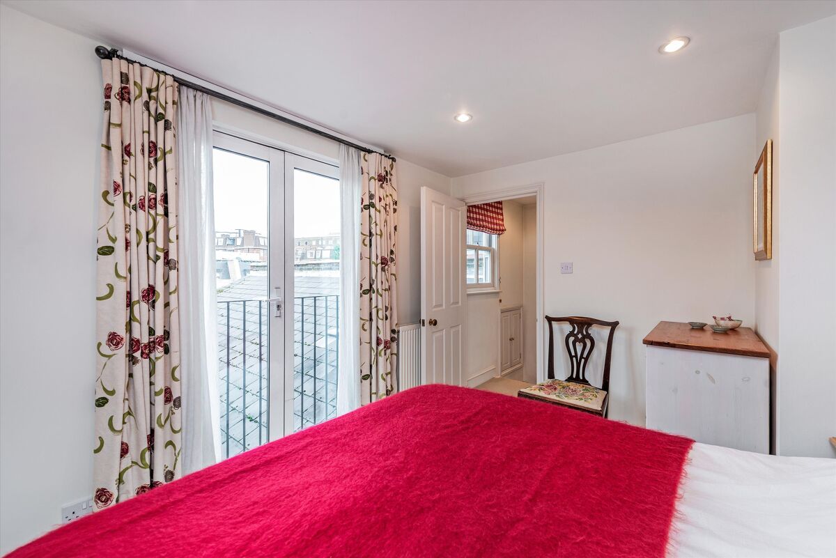 house for sale in Alwyn Avenue, London, W4 CWK012013160 Knight Frank