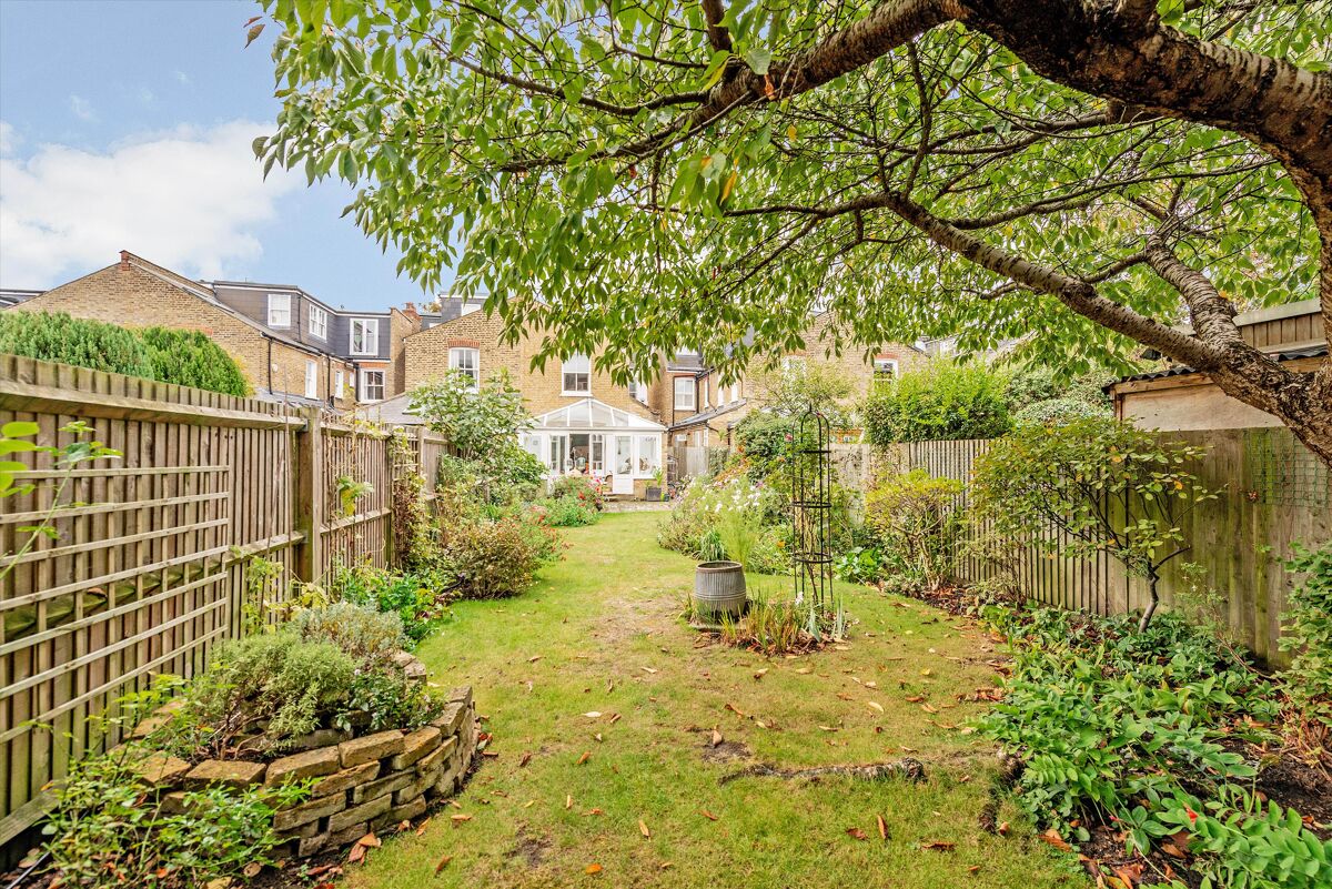 house for sale in Alwyn Avenue, London, W4 CWK012013160 Knight Frank