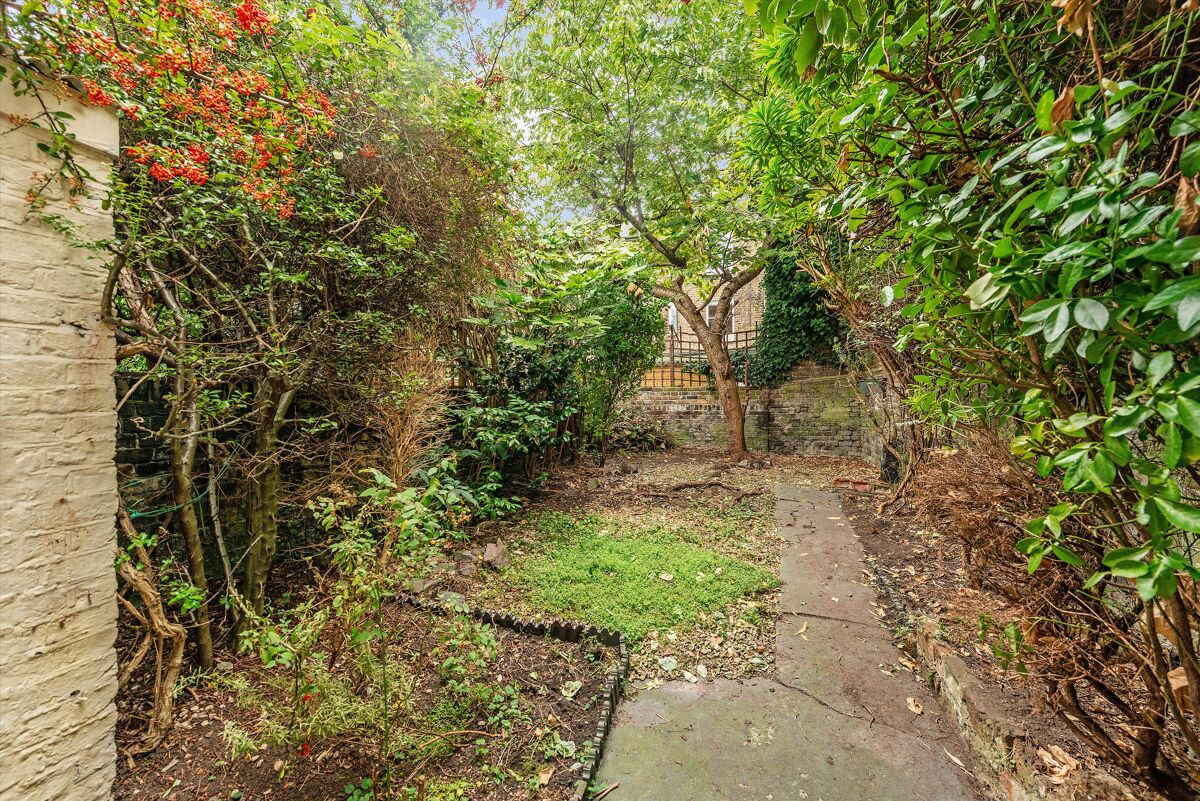 for sale in Davisville Road, London, W12 CWK012025934