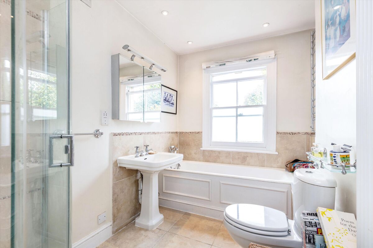 house for sale in St. Peters Square, London, W6 CWK012055056 Knight