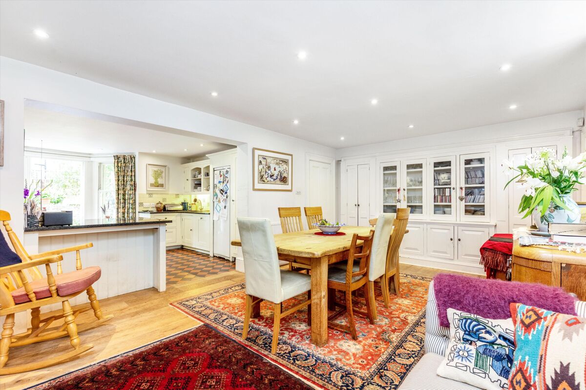 house for sale in St. Peters Square, London, W6 CWK012055056 Knight