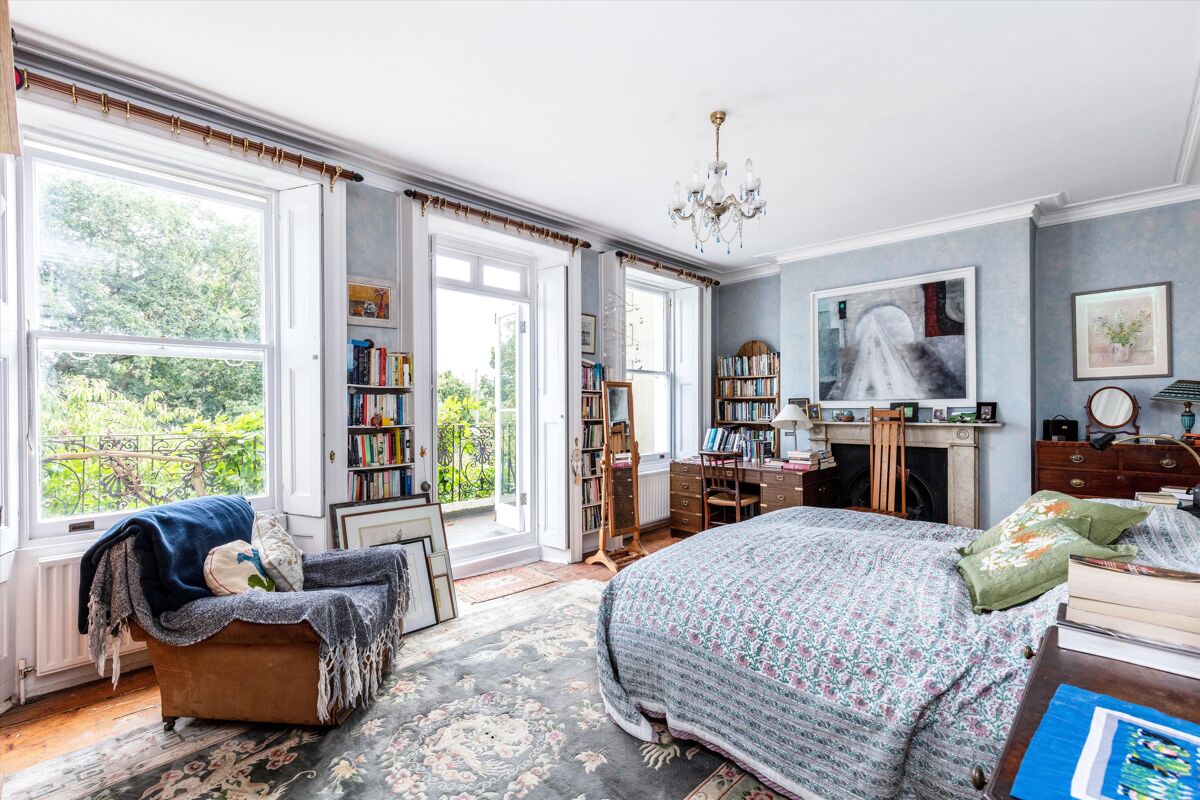 house for sale in St. Peters Square, London, W6 CWK012055056 Knight