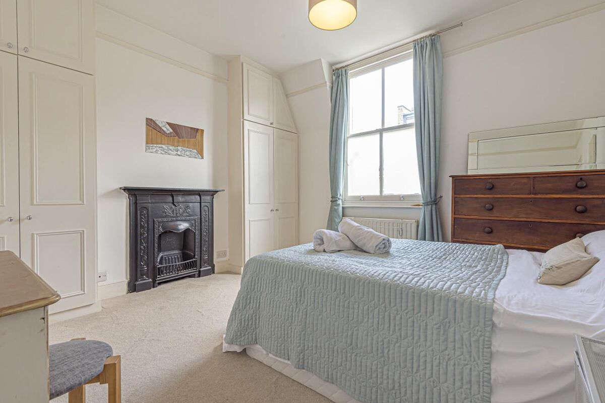 house for sale in Merton Avenue, Chiswick, London, W4 CWK012101014 Knight Frank