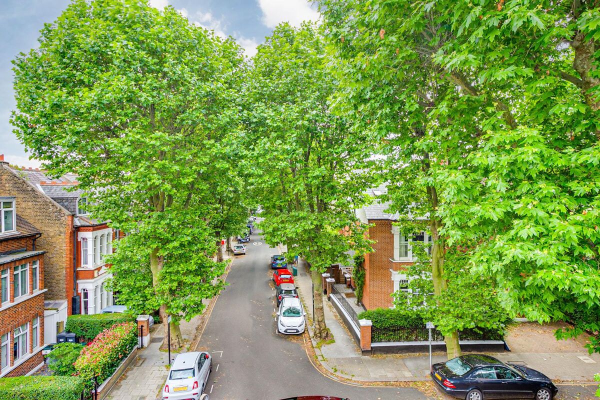flat for sale in Thornton Avenue, London, W4 CWK012129398 Knight Frank