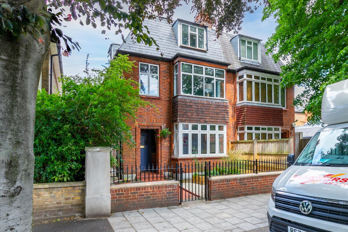 flat for sale in Beverley Road, London, W4 CWK012162641 Knight Frank