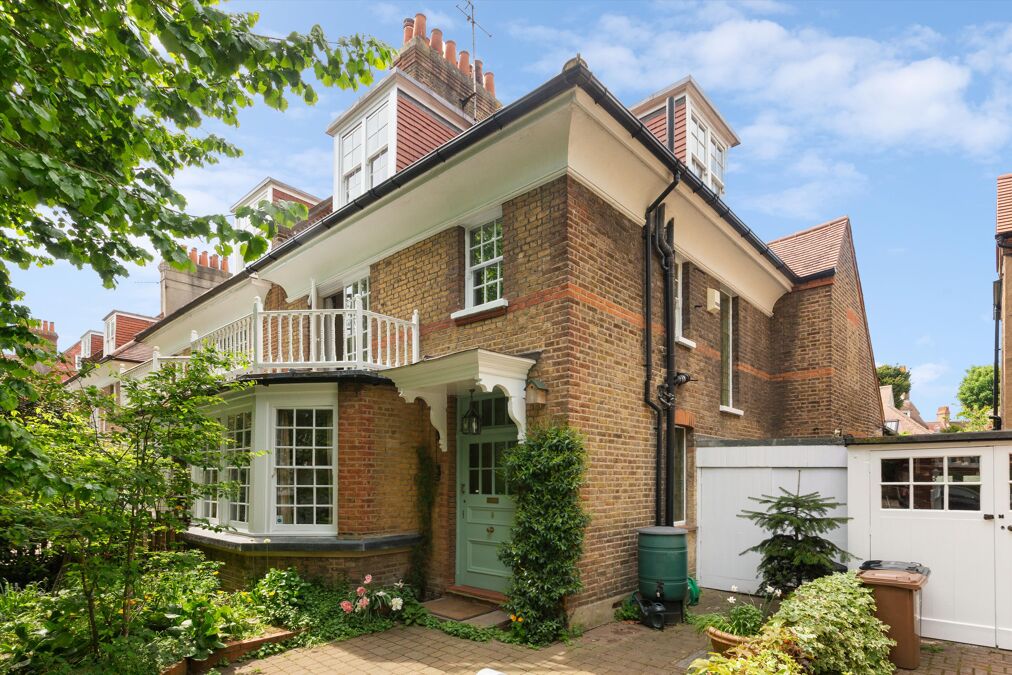 Image of Woodstock Road, London, W4