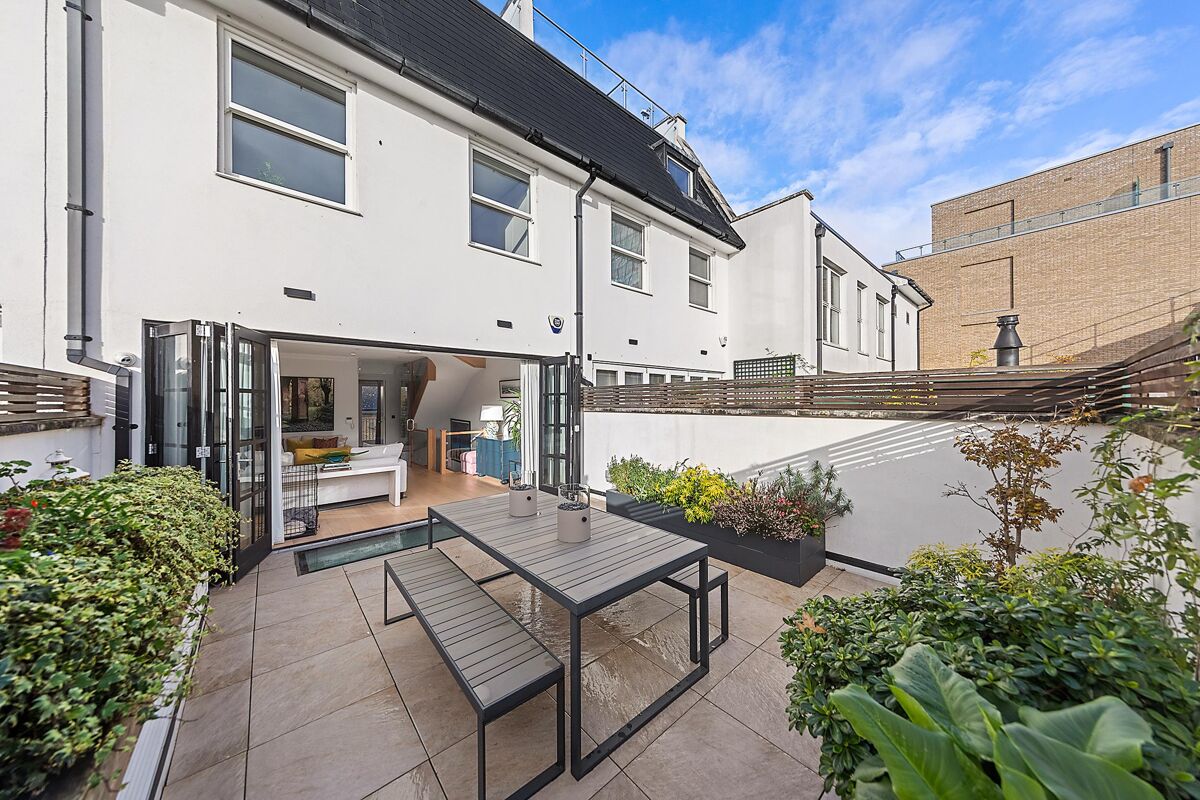 house for sale in Merchant Terrace, London, W6 CWK012244449 Knight