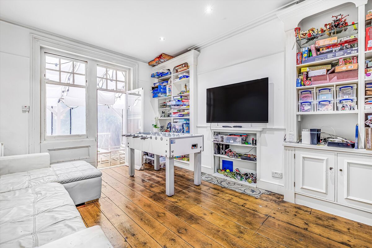 house for sale in The Avenue, London, W4 CWK012250133 Knight Frank