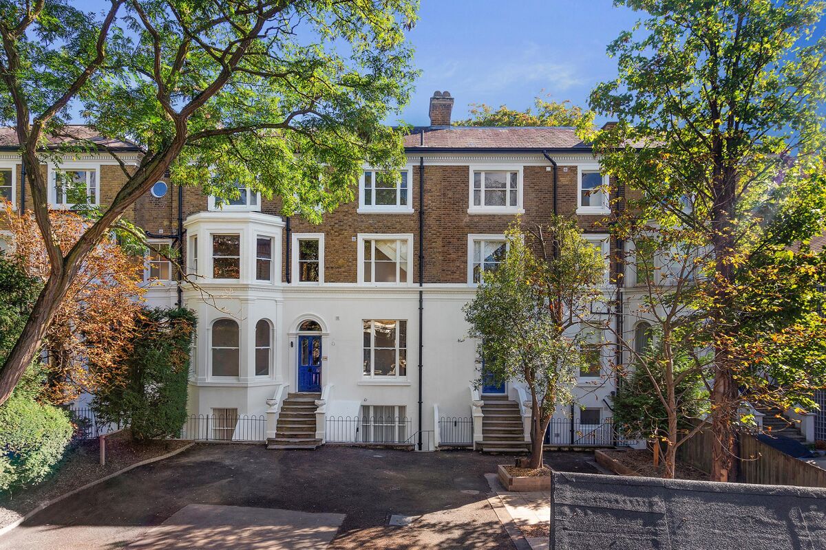 flat for sale in Richmond Road, Twickenham, London, TW1 CWK012292000