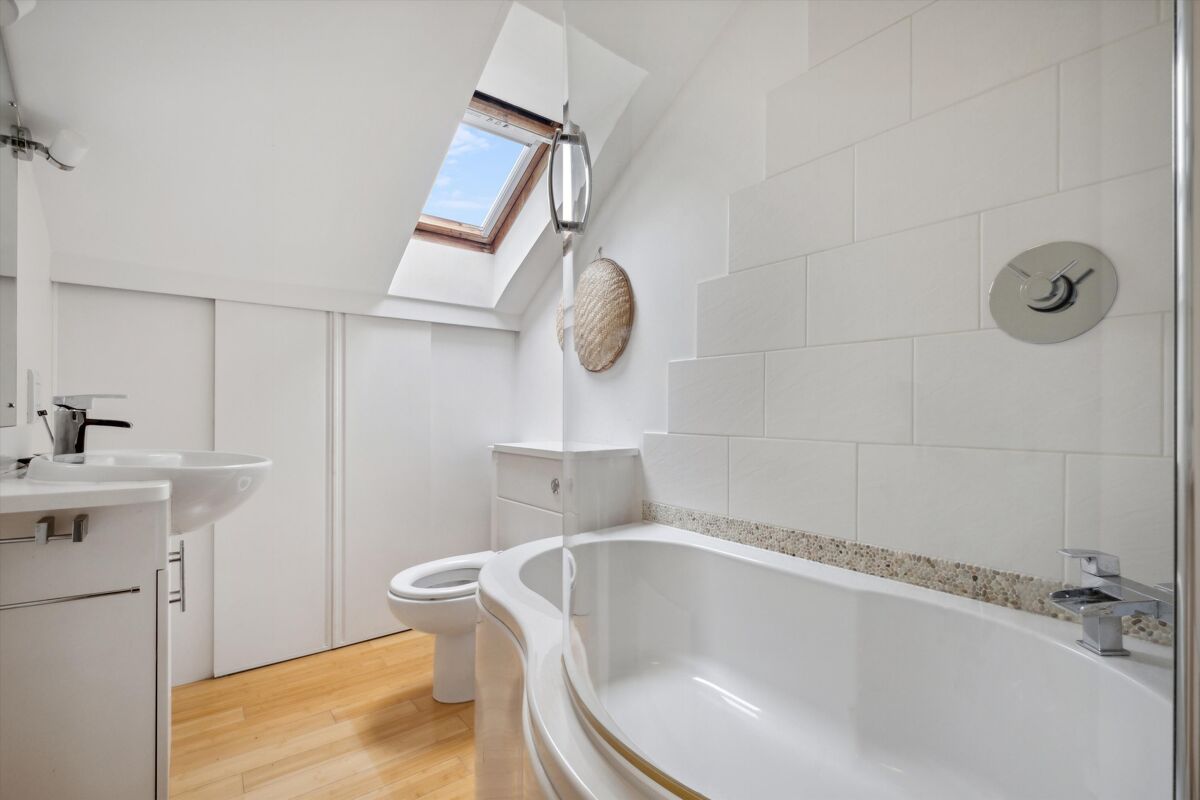 house for sale in Thames Crescent, London, W4 CWK012355723 Knight Frank