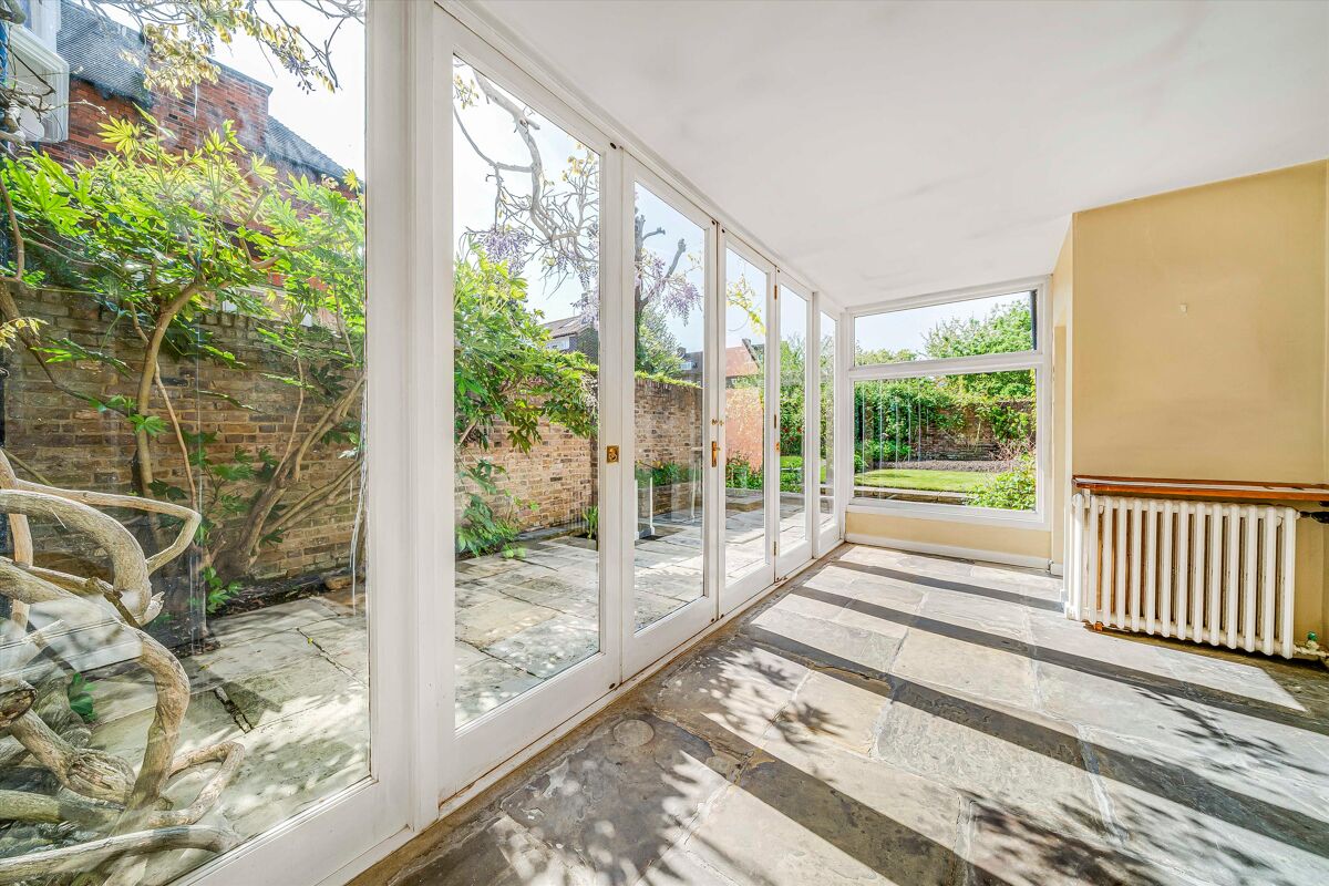 house for sale in Chiswick Mall, London, W4 CWK012360573 Knight Frank