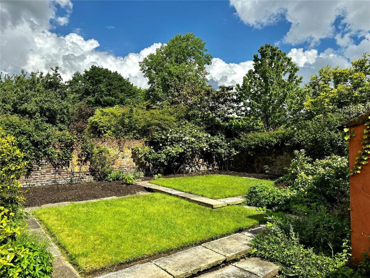 house for sale in Chiswick Mall, London, W4 CWK012360573 Knight Frank