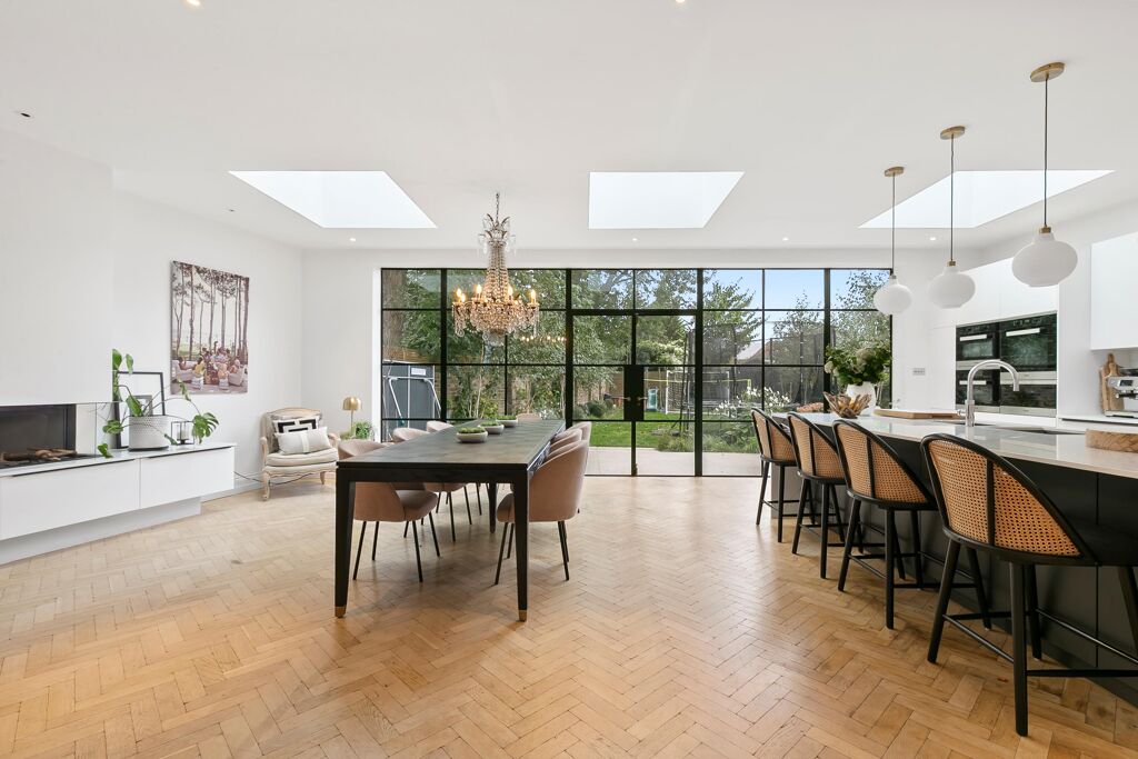 Image of Wellesley Road, London, W4