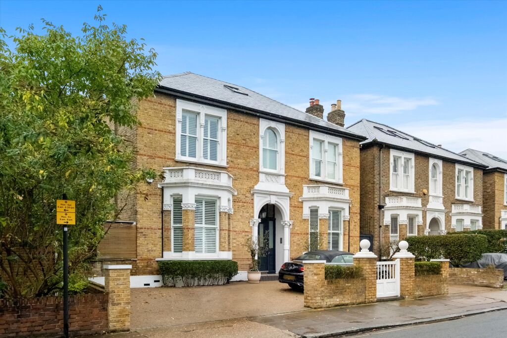 Image of Wellesley Road, London, W4