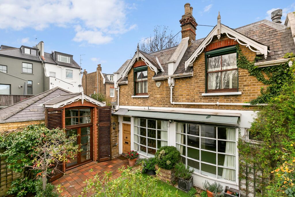 Image of Grove Park Gardens, London, W4