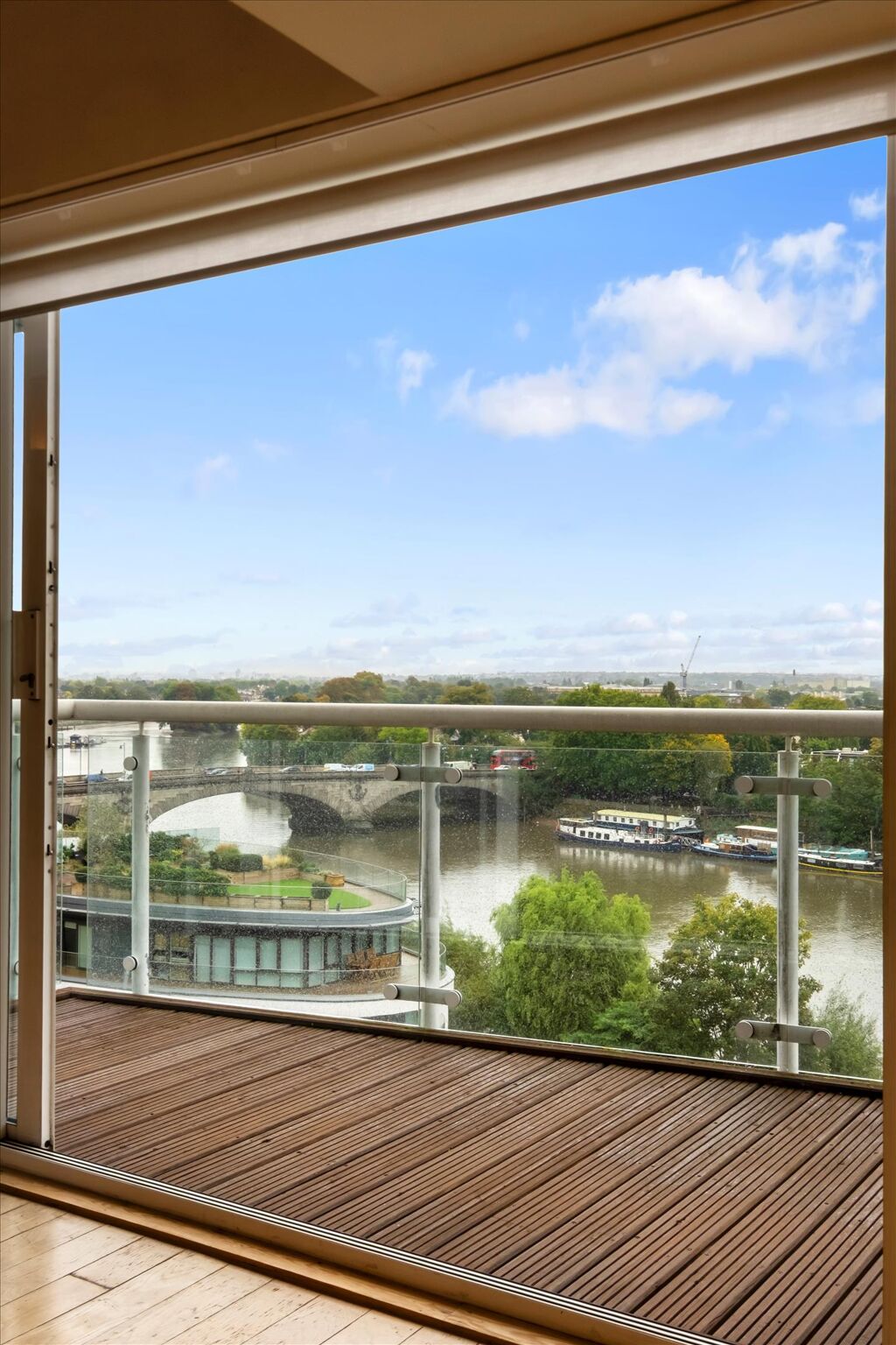 Image of Kew Bridge Road, Brentford, TW8