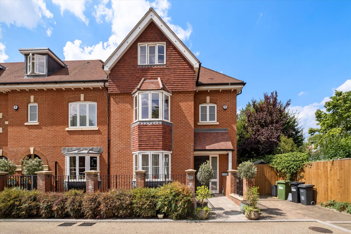 Image of Aubury Place, London, W12