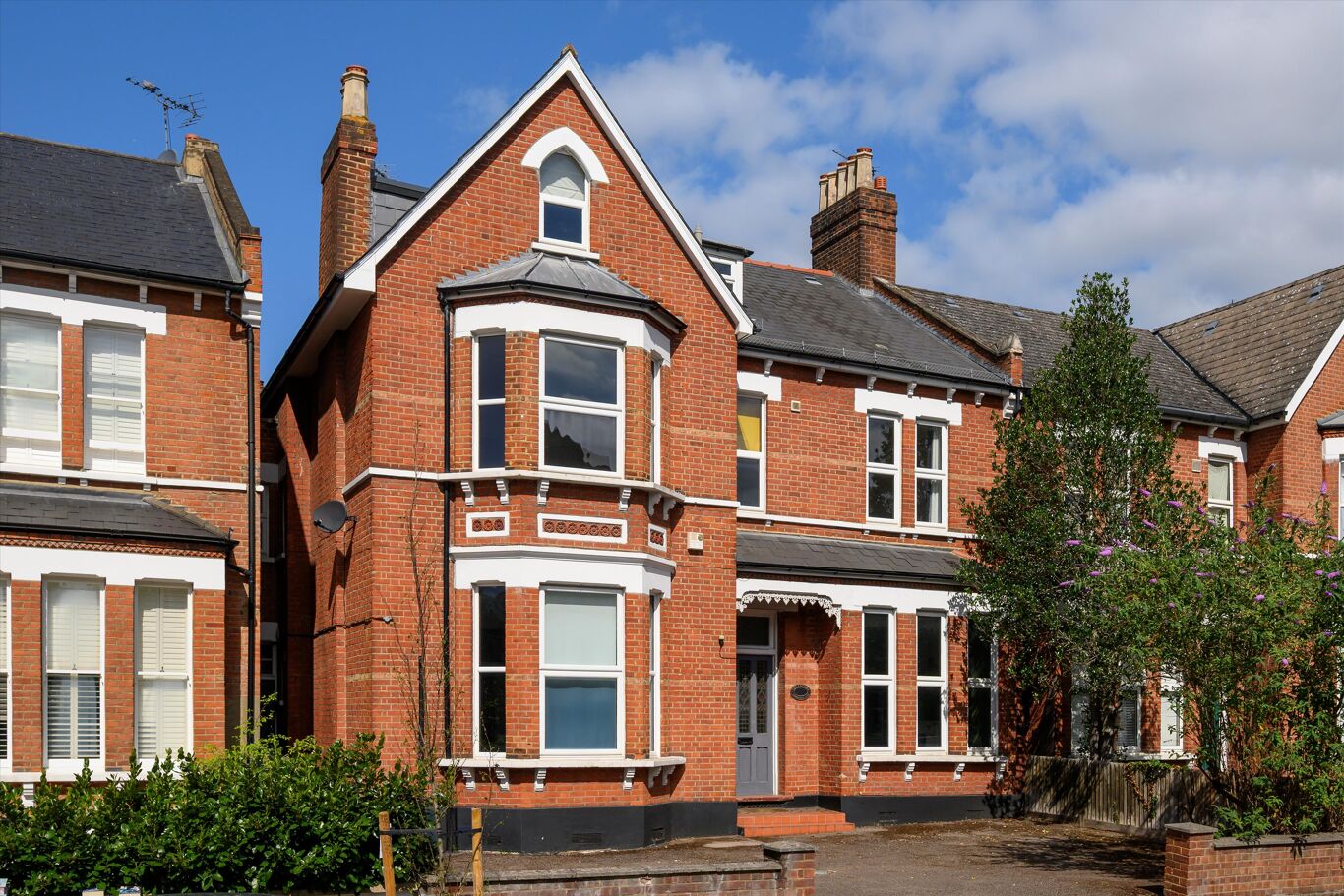 Image of Cumberland Park, Acton, London, W3