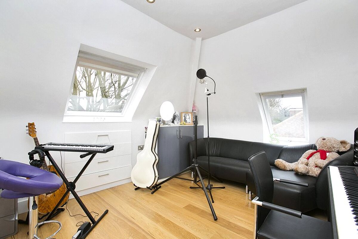 house for sale in Barrowgate Road, Chiswick, London, W4 CWK140019