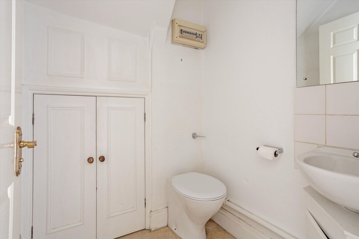 house for sale in Duke Road, Chiswick, London, W4 CWK150106 Knight