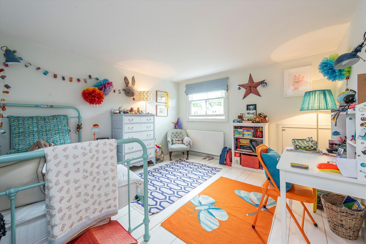 house for sale in Wavendon Avenue, London, W4 CWK190096 Knight Frank