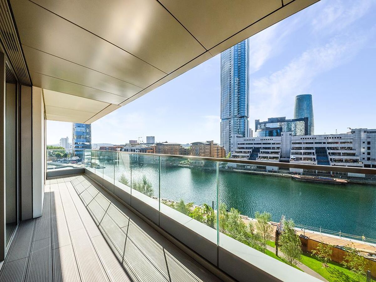 flat to rent in Park Drive, Canary Wharf, London, E14 CWQ012136847