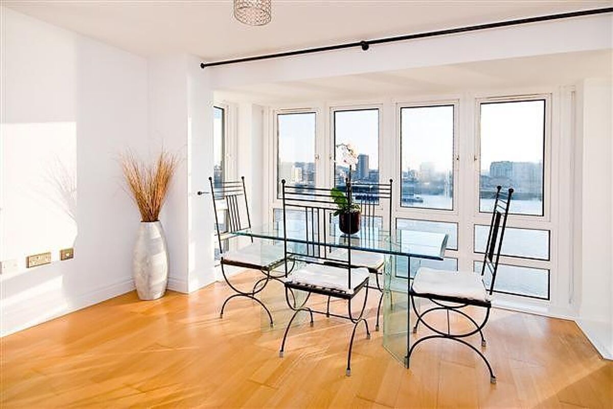 flat to rent in St. Davids Square, London, E14 CWQ012175034 Knight