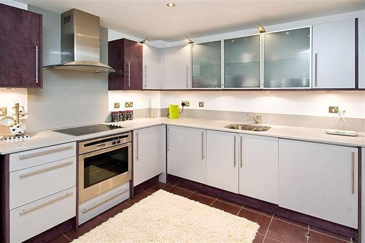 flat to rent in St. Davids Square, London, E14 CWQ012175034 Knight