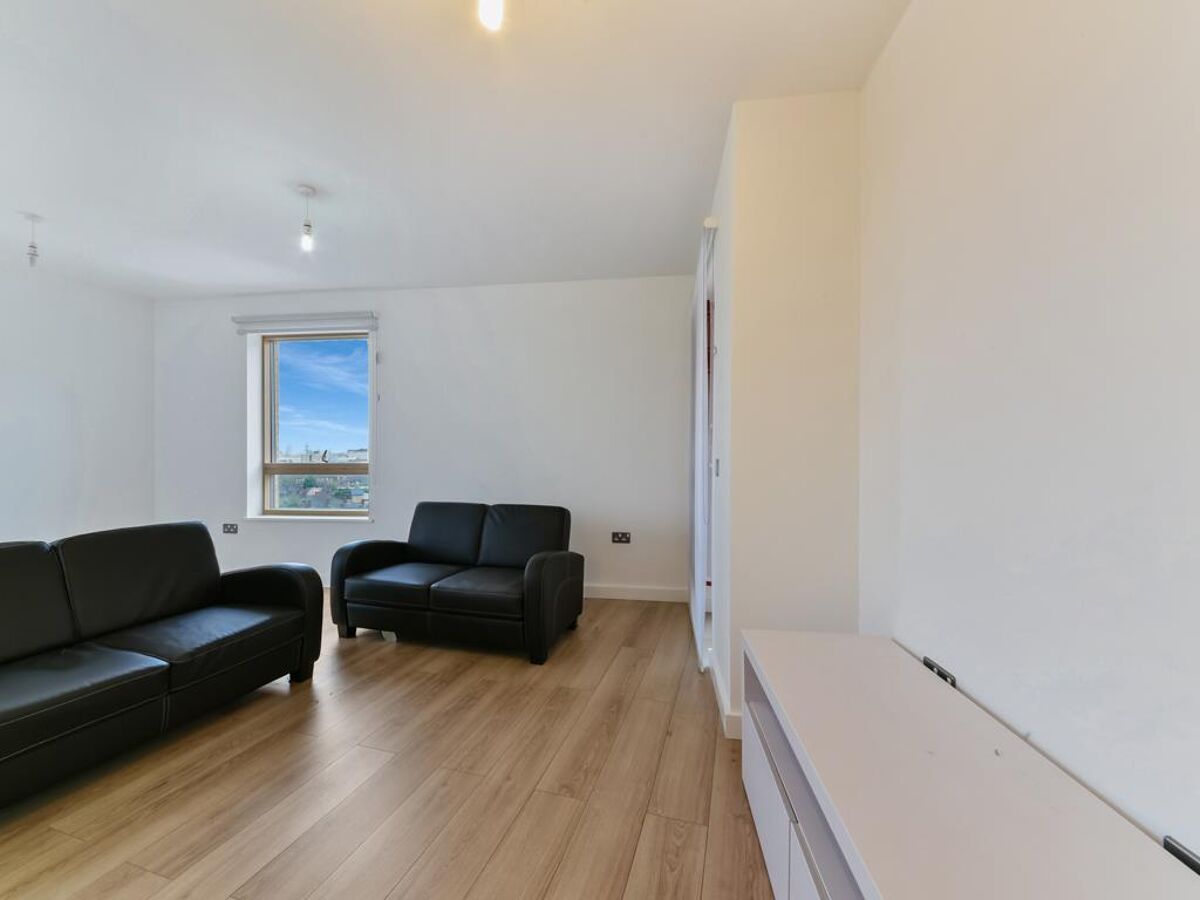 flat to rent in Sherrington Court, Rathbone Street, Canning Town