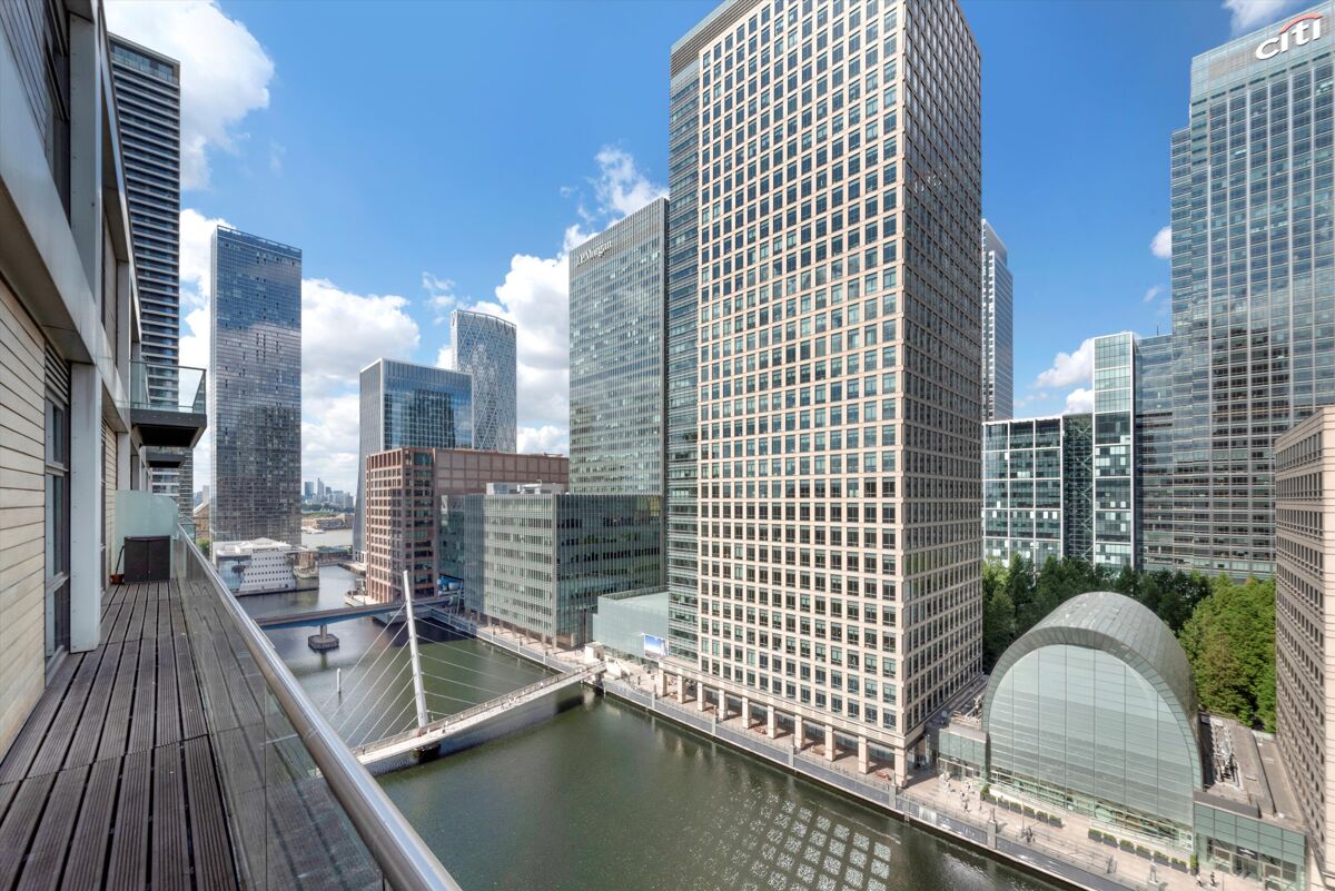 flat to rent in Discovery Dock Apartments West, 2 South Quay Square