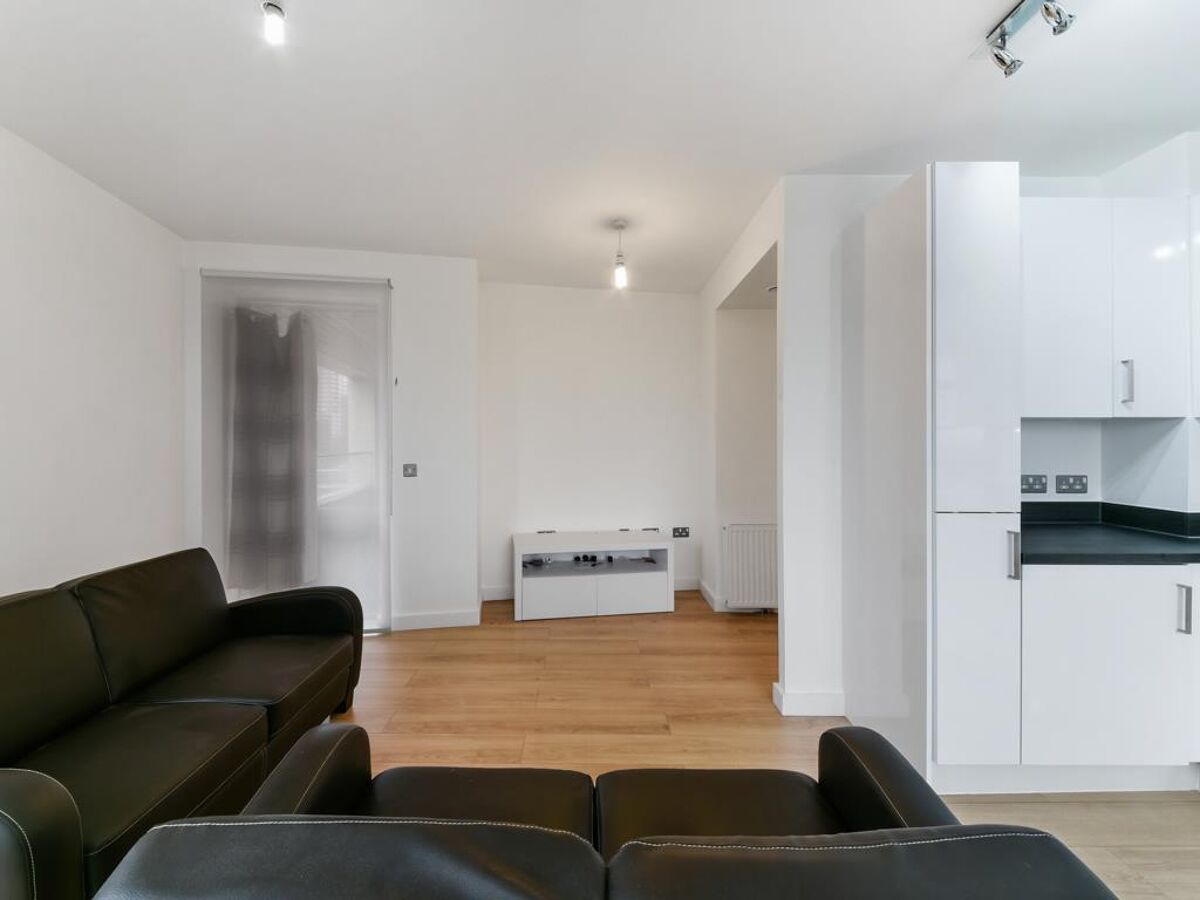 flat to rent in Sherrington Court, Rathbone Street, Canning Town