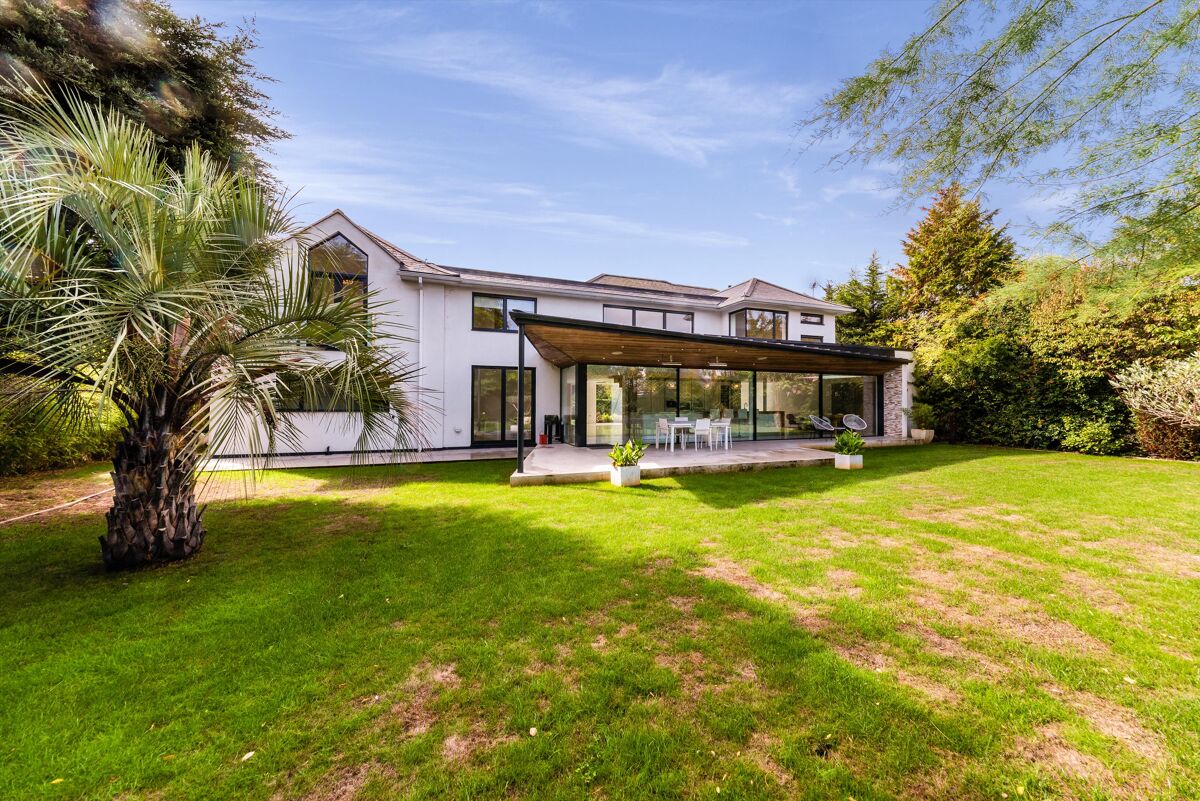 house to rent in Ayloffs Walk, Hornchurch, RM11 CWQ012219083 Knight