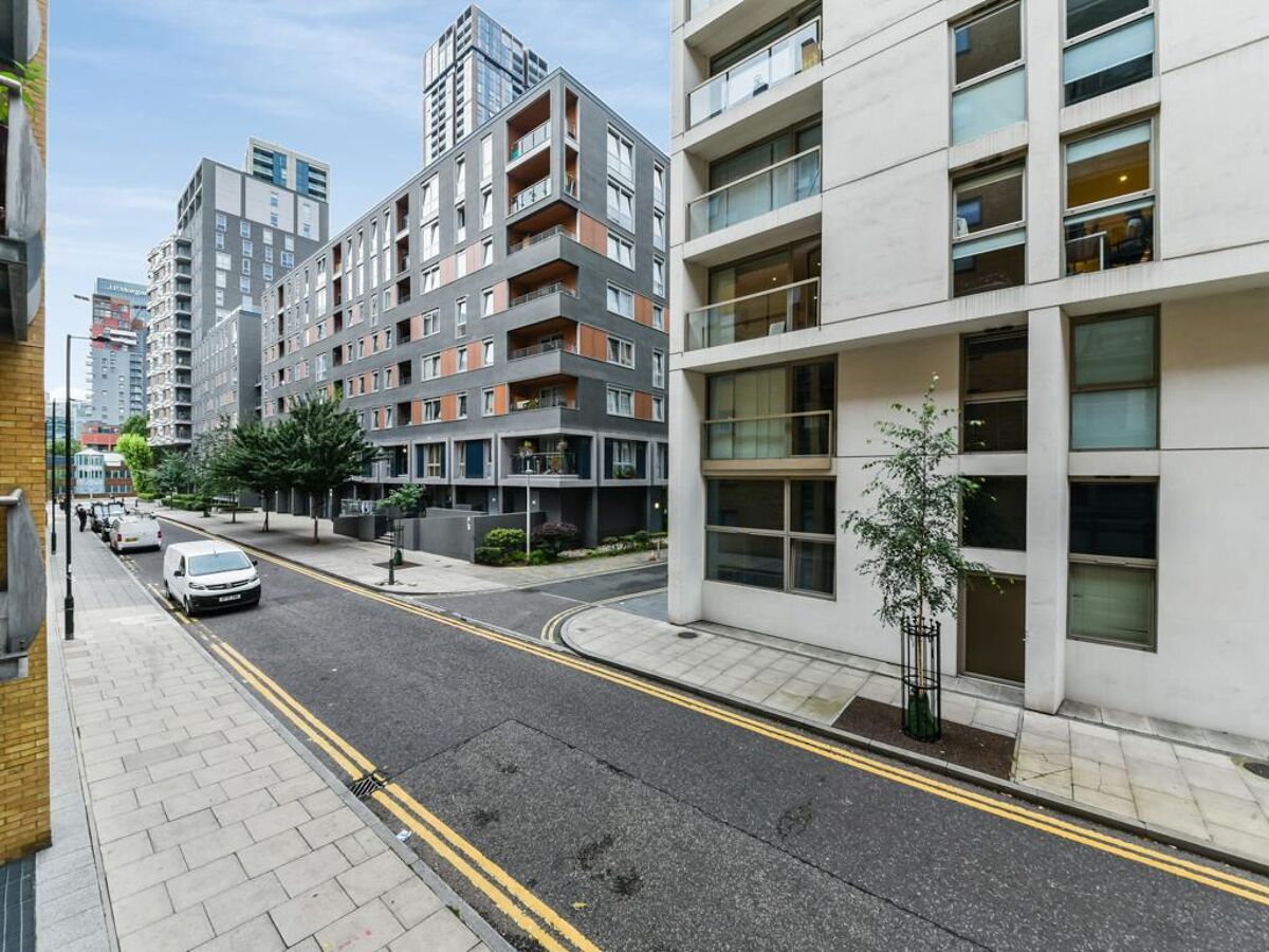 flat to rent in Constable House, Cassilis Road, London, E14
