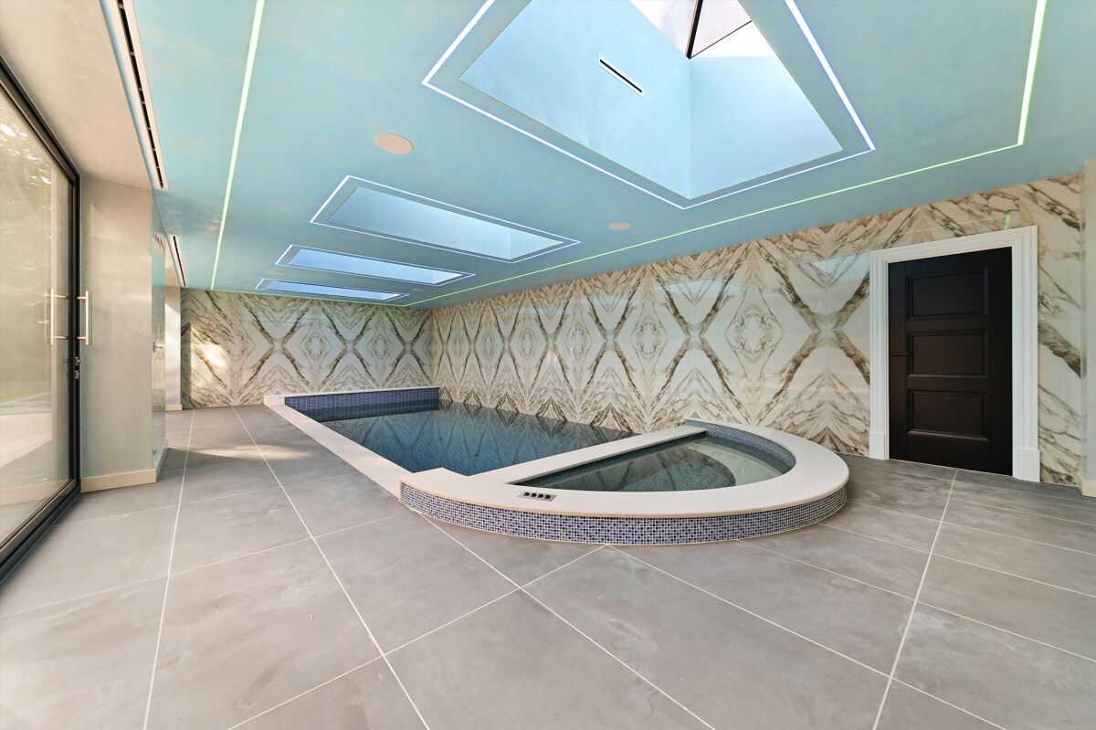 house to rent in Sylvan Avenue, Emerson Park, Hornchurch, Essex, RM11