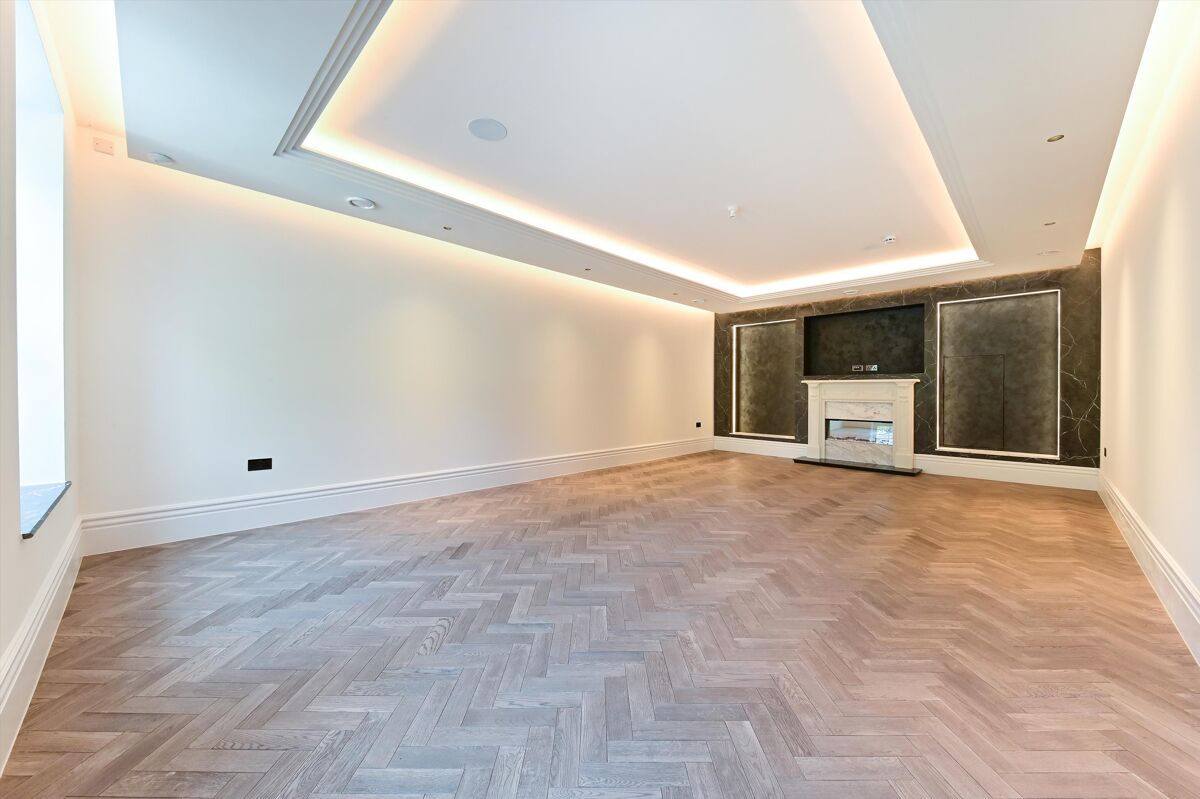 house to rent in Sylvan Avenue, Emerson Park, Hornchurch, Essex, RM11