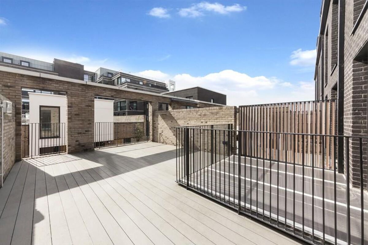 house to rent in Villiers Gardens, Stratford, London, E20 ...