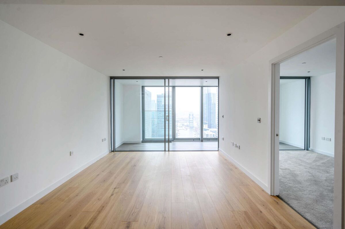 flat to rent in Landmark Pinnacle, Marsh Wall, London, E14 CWQ012268343 Knight Frank