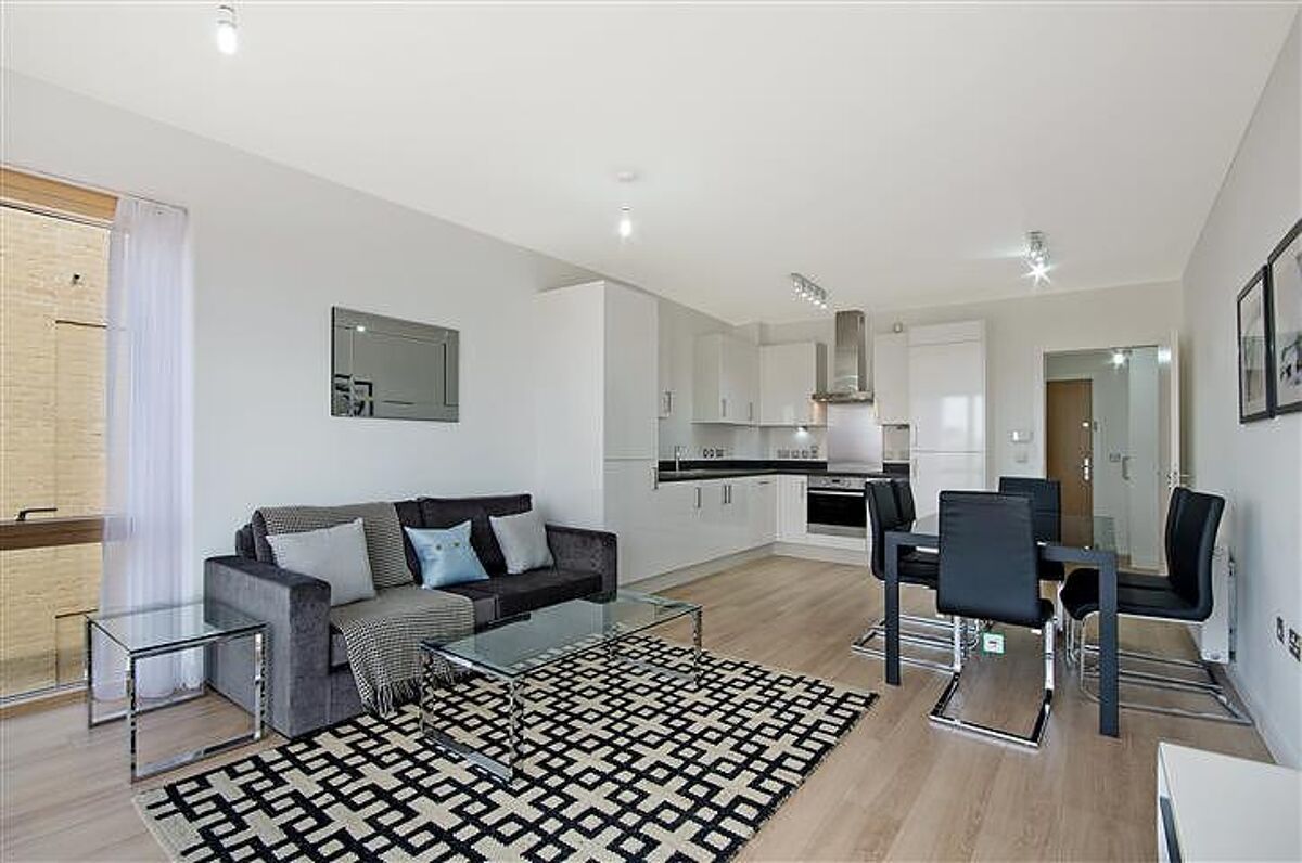 flat to rent in Eddington Court, Hallsville Quarter, Silvertown Square