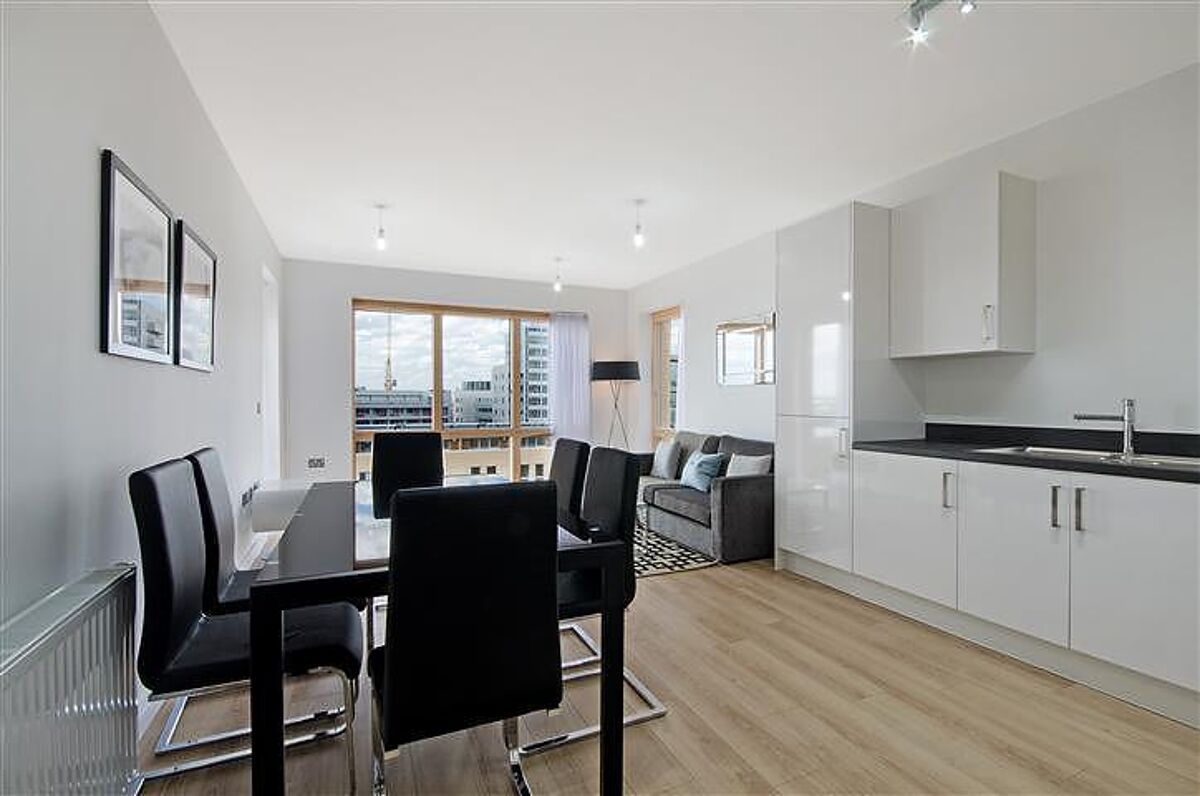 flat to rent in Eddington Court, Hallsville Quarter, Silvertown Square